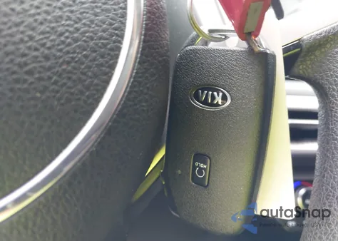 2021 Kia K5 Lxs из США, поврежденный, VIN 5XXG14J22MG046632